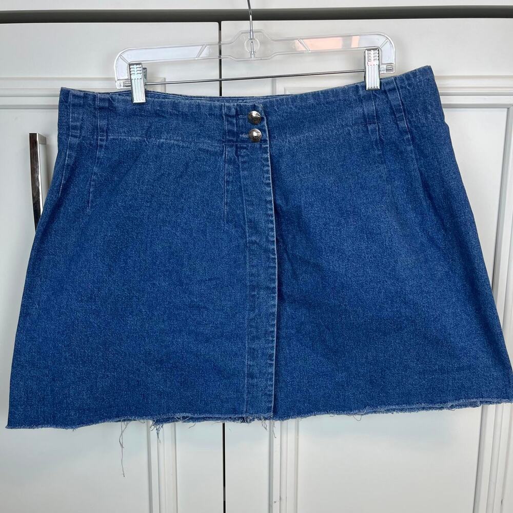 Vintage RUFFHEWN Denim Mini Skirt – Size 12